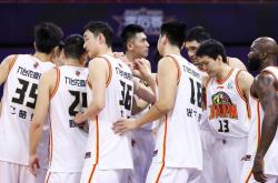 开云体育官方网站-北京篮球队胜利开门红，迈向夺冠之路的简单介绍