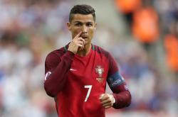 开云官方app入口-东决关键战之夜，克莱冠军级表现