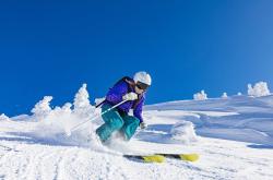 开云体育官方网站-赛道与球场的双重奏，F1揭幕战悬念与独行侠强势崛起