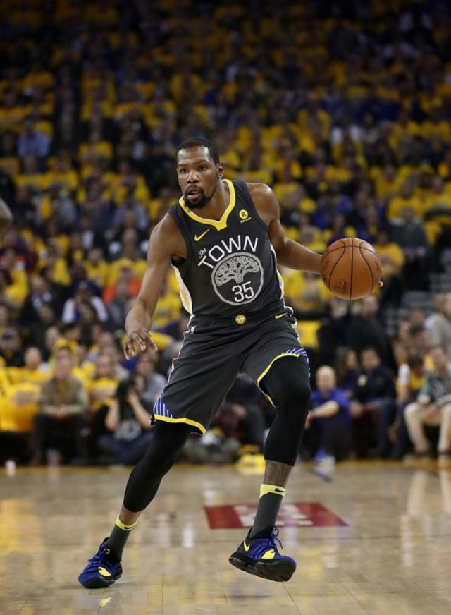 阿尔梅里亚主场大胜，全面压制对手