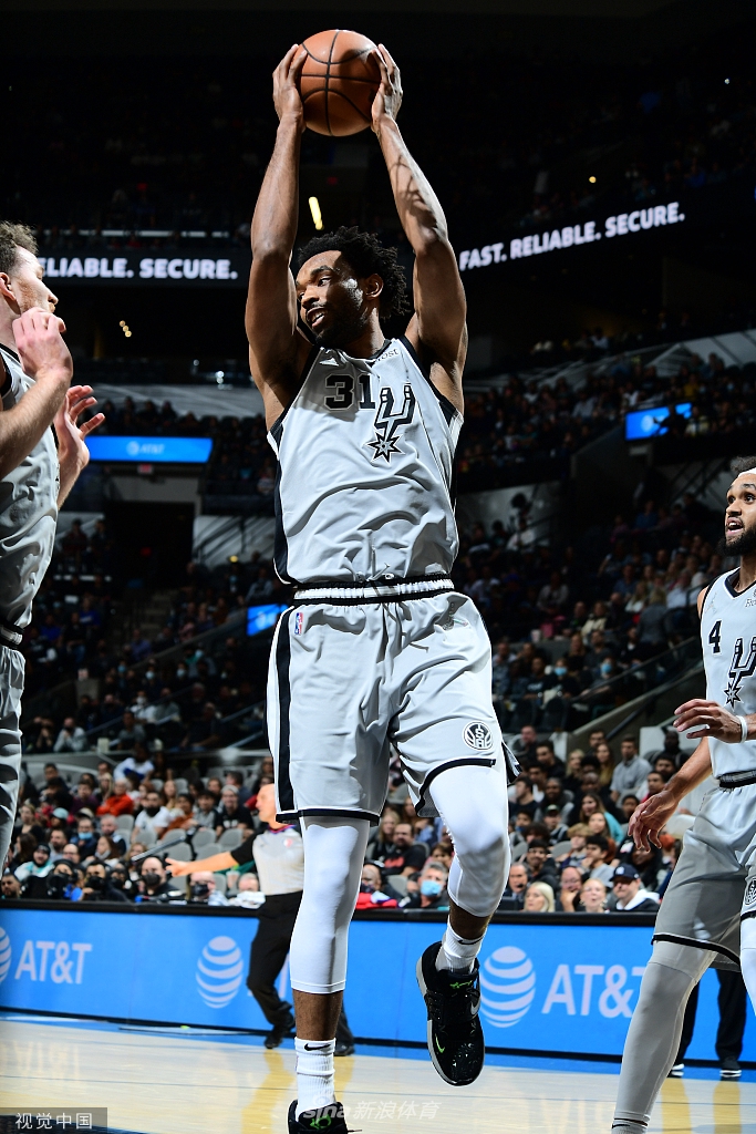 包含老鹰击败马刺实现突破,全队欢腾庆贺的词条 包含老鹰击败马刺实现突破,全队欢腾庆贺的词条