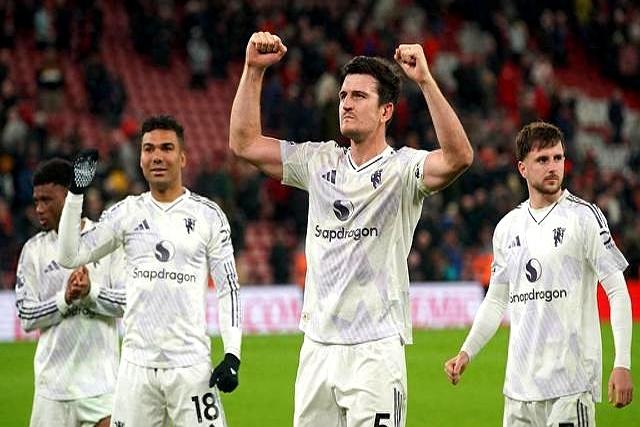 曼联连胜四场重返英超前四利物浦皇马全输球的简单介绍 曼联连胜四场重返英超前四利物浦皇马全输球的简单介绍