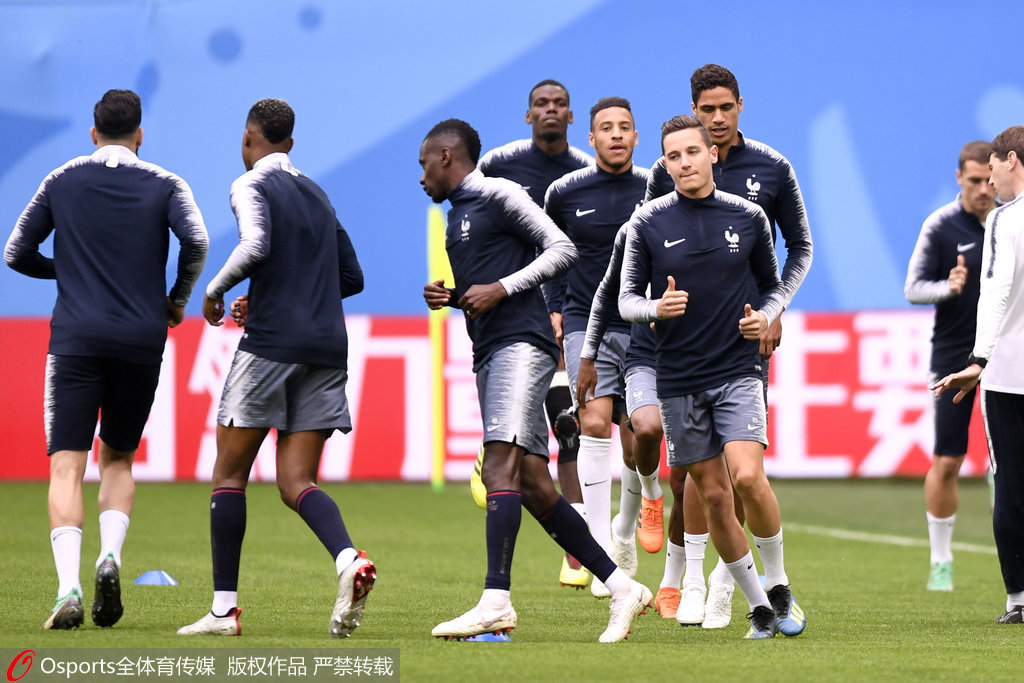 法国队横扫印尼队，黄鸭组合带队取胜