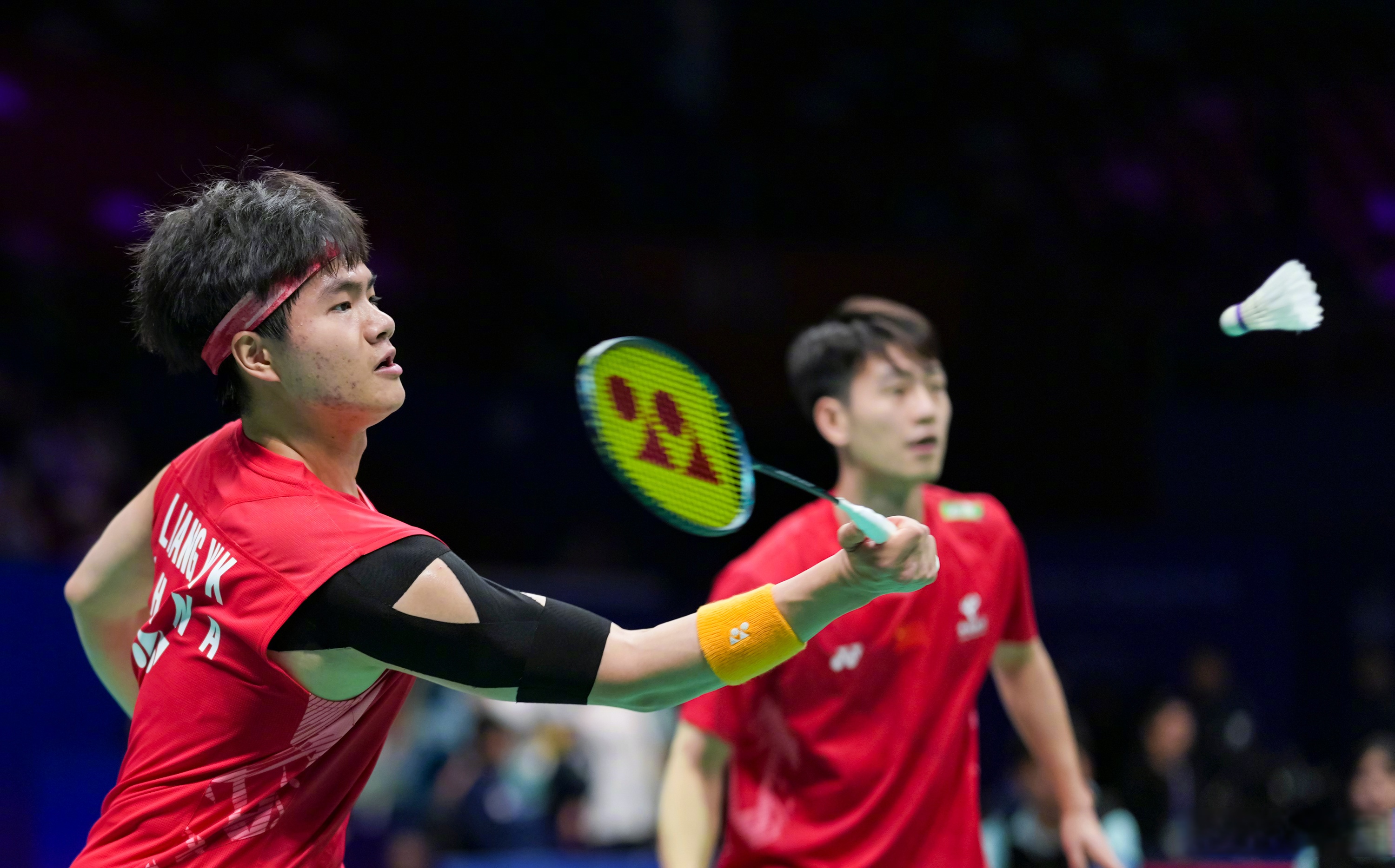 关于韩国羽毛球队完胜泰国羽毛球队，谌龙关键制胜的信息