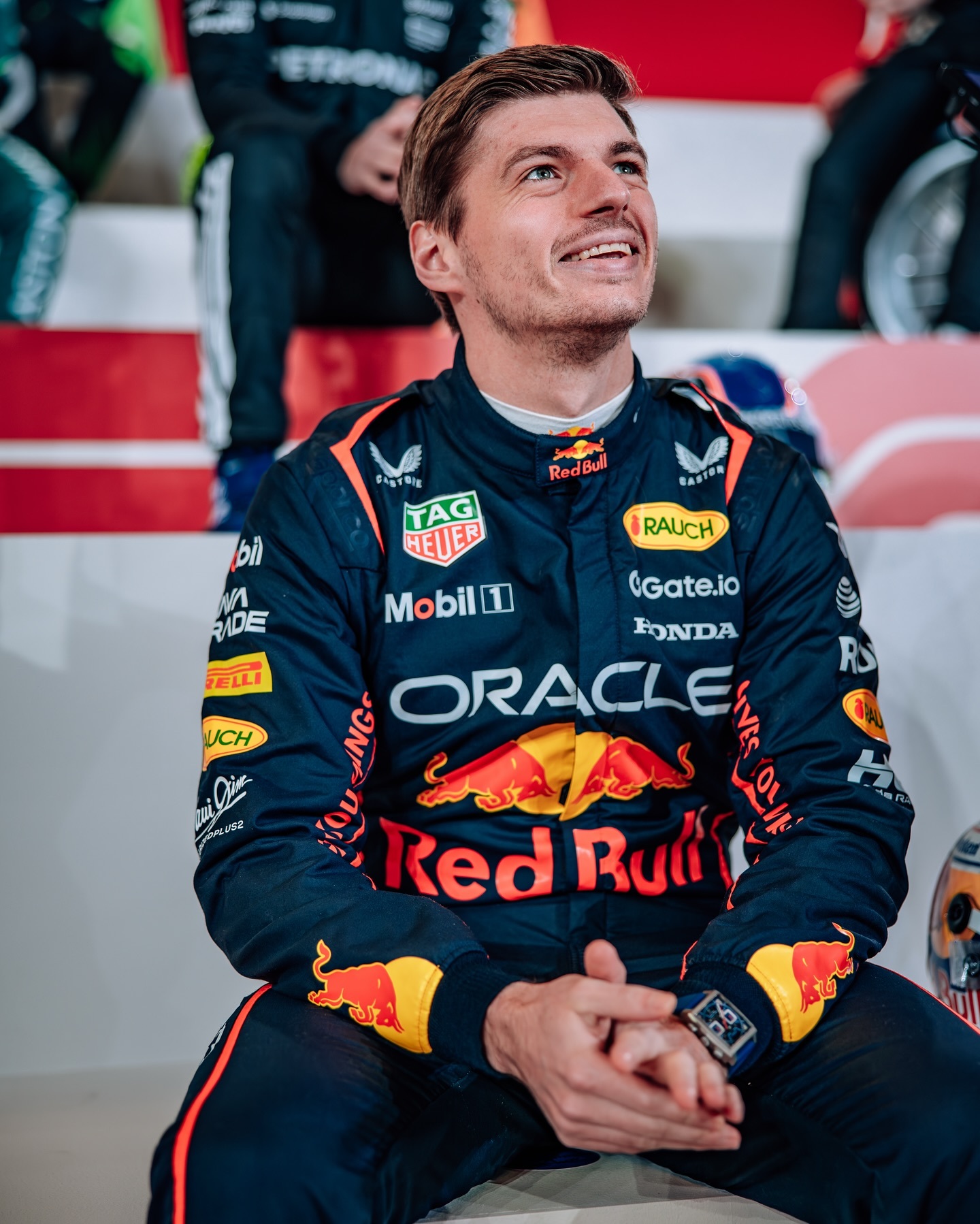 关于法拉利完胜雷诺车队，汉密尔顿状态火热的信息