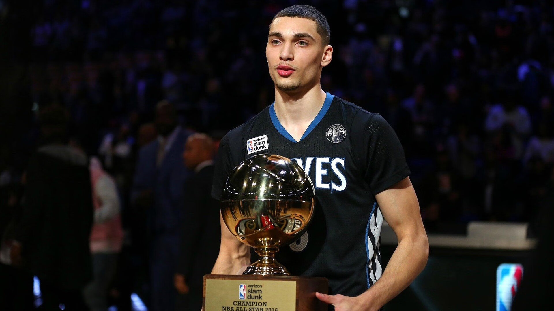 凯恩里程碑之夜，爱尔兰与哥伦比亚的战术博弈与历史性时刻