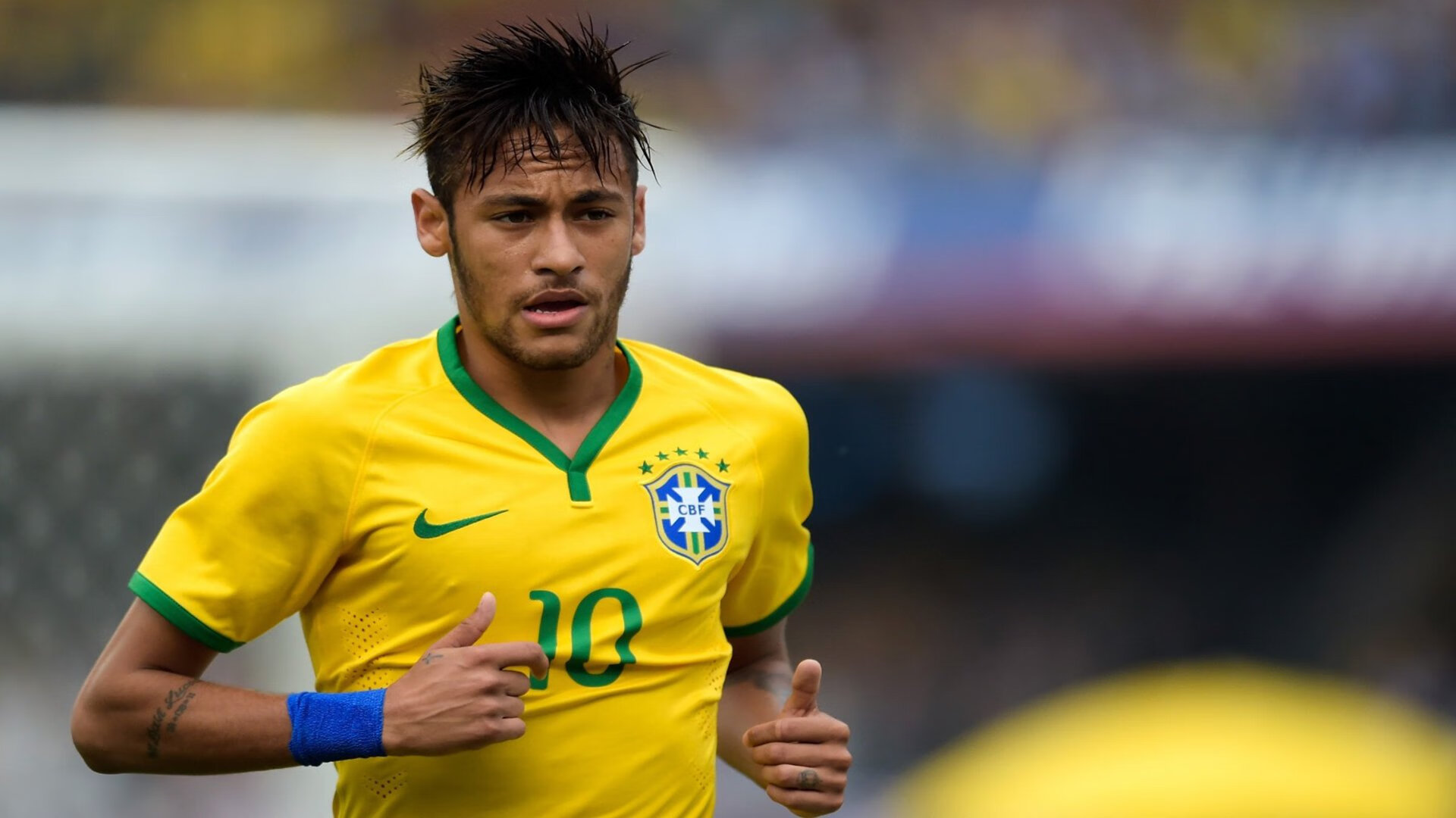 绿茵场上的双重奏，德布劳内爆发引领战术革命，伊拉克式全面压制震撼里昂