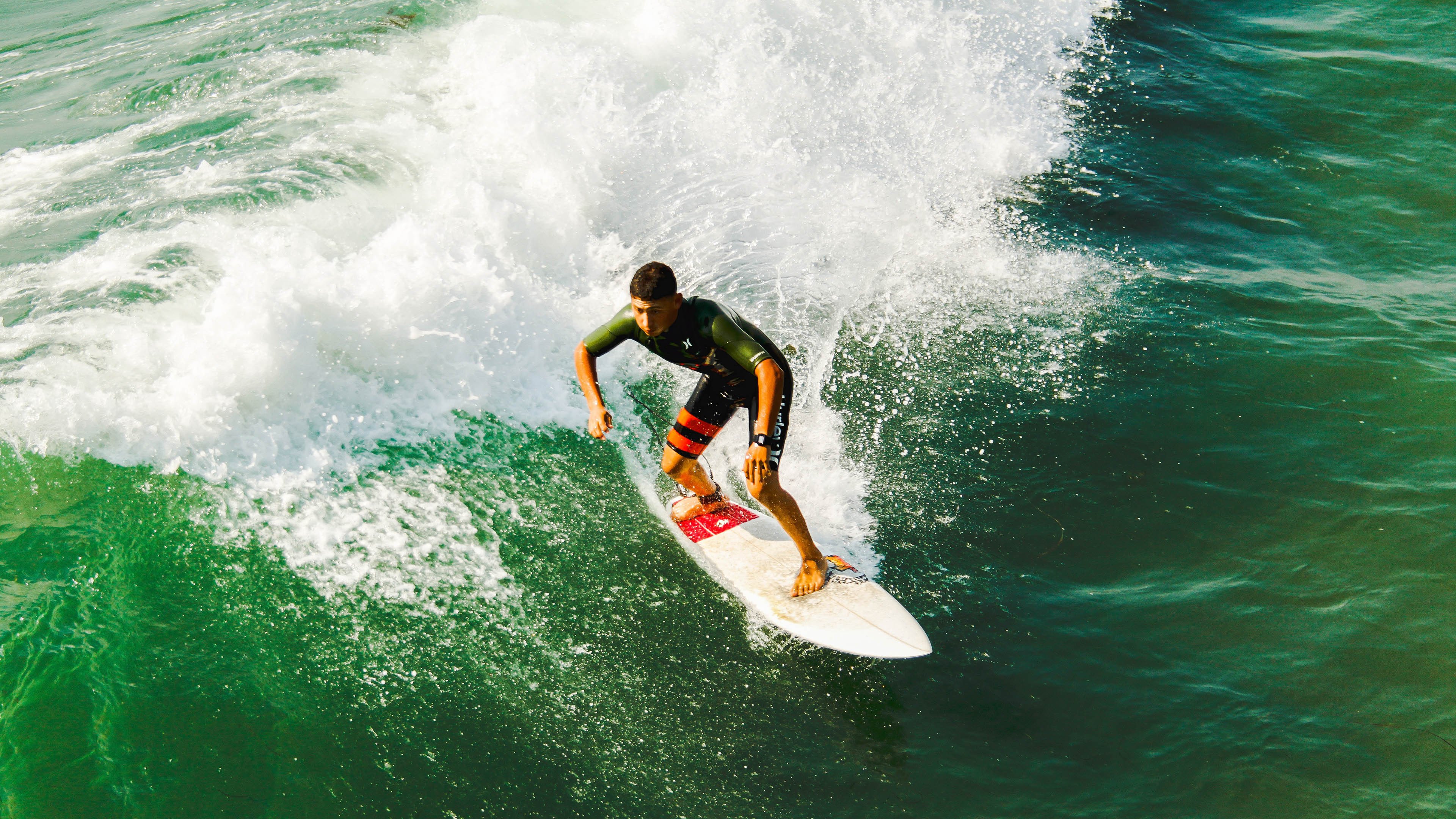 利拉德发挥堪称完美,广东队带走太阳,一场跨越时空的竞技寓言