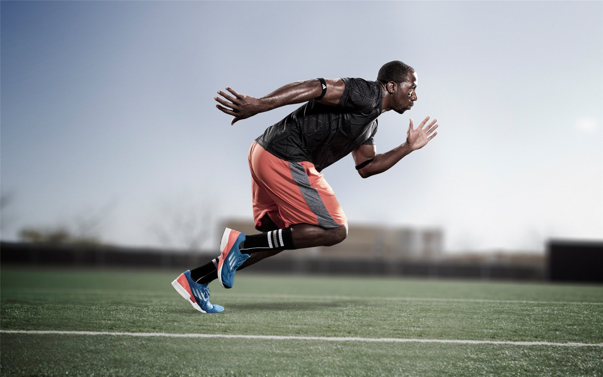 南美风暴与西亚铁壁，苏亚雷斯一锤定音，智利险胜伊朗背后的战术博弈